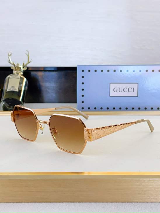 Picture of Gucci Sunglasses _SKUfw80049341fw